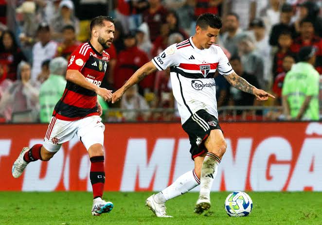 São Paulo é superior no Maracanã contra Flamengo e abre vantagem