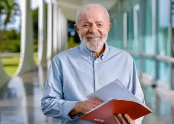Prestes a vir à Paraíba, Lula é diagnosticado com labirintite e cancela compromissos após exames no Sírio-Libanês