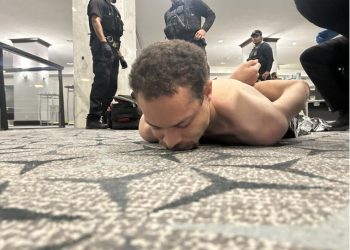 Homem que tentou atirar em Trump é desenvolvedor de jogos e professor premiado