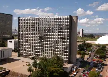 Militares do Exército viram réus por trote “chá de manta” em quartel