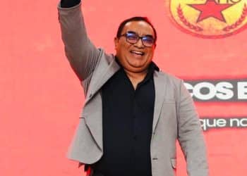Marcos Eron é reconhecido como destaque na educação em premiação da TV Diário do Sertão