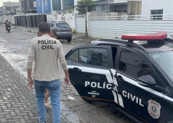 Polícia investiga desvio de dinheiro em posto de combustíveis, em João Pessoa