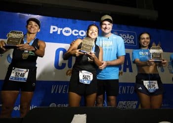 Leo Bezerra destaca que João Pessoa é a capital dos esportes saudáveis durante 3ª Corrida do Consumidor