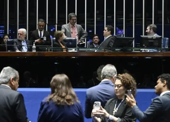 Senado aprova MP da renovação automática da CNH para bons condutores