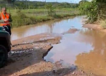 Secretaria do Meio Ambiente coordena socorro em Mituaçu após transbordamento do Rio Gramame isolar comunidade