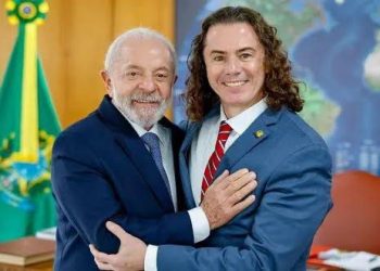 Veneziano consegue 14 ambulâncias com o Ministério da Saúde, para atender mais 14 municípios paraibanos