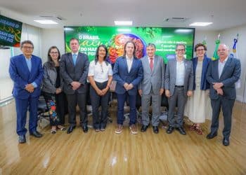 Veneziano vai a dois ministérios tratar sobre assistência aos municípios atingidos pelas chuvas na Paraíba