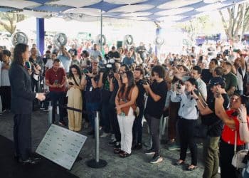 Prefeitos agradecem articulação de Veneziano durante entrega de 118 veículos para assistência à saúde na Paraíba