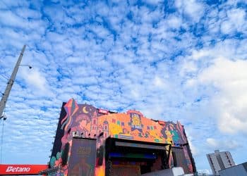A menos de 24 horas para a abertura do Maior São João do Mundo, retoques finais deixam o Parque pronto para receber visitantes nos próximos 33 dias de festa