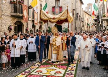 Solenidade de Corpus Christi reúne fiéis no Centro de João Pessoa na tarde desta quinta-feira (04)
