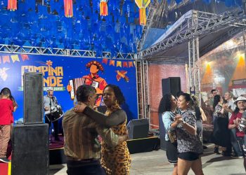 Mais uma segunda-feira repleta de programação cultural nos palcos espalhados pelo Maior São João do Mundo