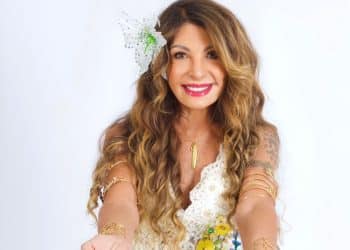 Elba Ramalho canta poesias musicadas do Nordeste em Campina Grande – O Maior São João do Mundo