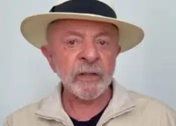 Lula põe fim às especulações, crava apoio a Veneziano e pede recondução ao Senado