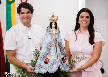 Renovação da esperança –  Prefeito recebe imagem de Nossa Senhora das Neves e destaca fé no serviço público