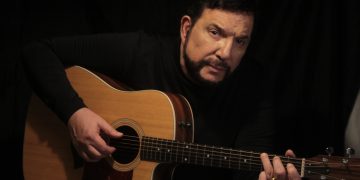 Seis e Meia celebra aniversário de João Pessoa com show histórico de Michael Sullivan no Teatro Paulo Pontes dia 06 de agosto
