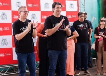 Leo Bezerra anuncia reforma da Escola Municipal Presidente João Pessoa durante aula inaugural do Procon Vai às Aulas 2026