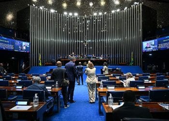 Projeto que cria ‘Pix Pensão’ é aprovado em Plenário