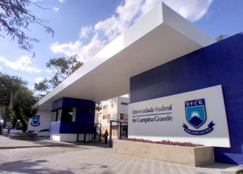 MEC determina demissão de professor da UFCG investigado por assédio sexual e moral contra alunas