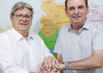 João confirma Chico Mendes como primeiro suplente e anuncia chapa completa para o Senado
