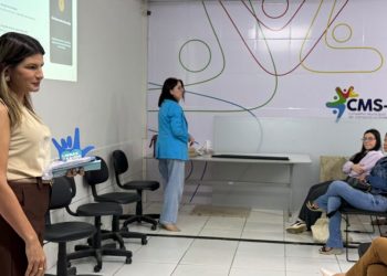 Setembro Amarelo: Prefeitura de Campina Grande promove formação em Libras para profissionais da rede de Saúde Mental do município