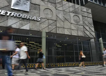 Petrobras fecha acordo para comprar gás dos EUA por mais de 20 anos
