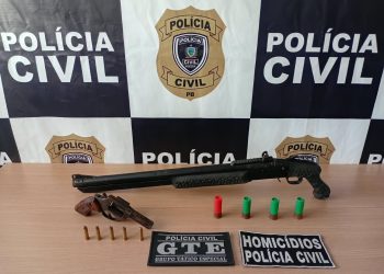 EM MAMANGUAPE: Polícia Civil apreende armas de fogo e investiga possível esquema de transporte e ocultação de armamentos