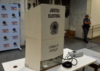 TRE-PB orienta sobre justificativa pelo e-Título e realiza testes de integridade nas urnas eletrônicas